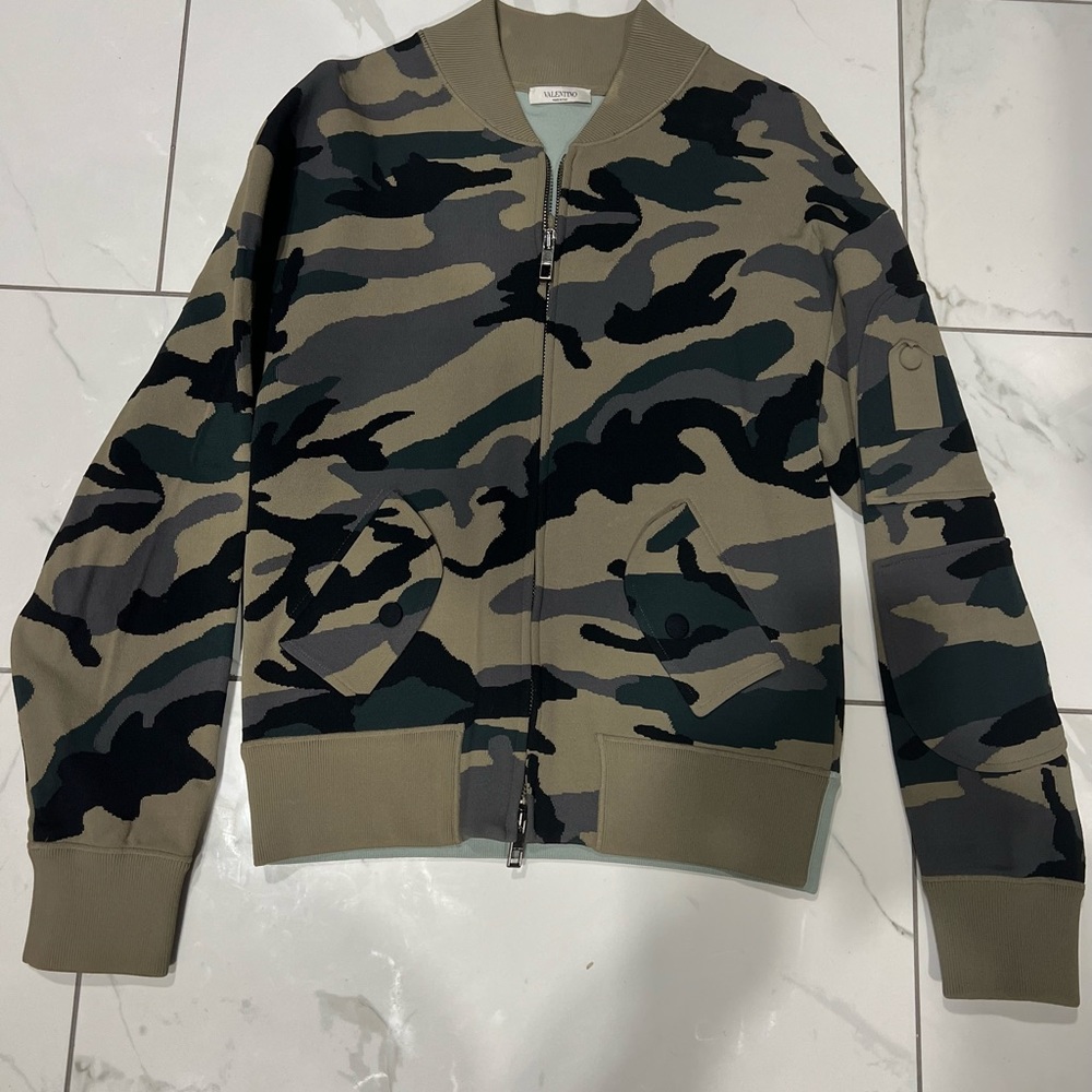 Valentino Camo bomber size Large